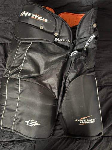 Senior Medium Easton Hockey Pants (Used)