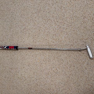 White Men's 2021 Odyssey White Hot Pro Blade Right Handed Putter Uniflex 33" (Used)