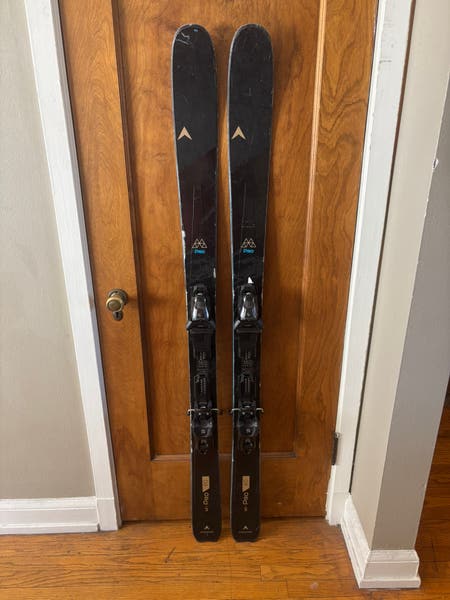 salomon dynastar skis Omeglass Competition 200cm Snow Ski + S-555 Bindings The drastic tip and tail rocker combined with deep camber underfoot deliver an aggressive yet surfy shape Dynastar M Pro 90 162cm