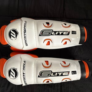 Senior Winnwell 13" Shin Pads (Used)