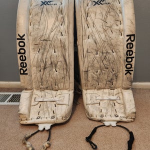 28" Reebok XLT 24 Goalie Leg Pads (Used)