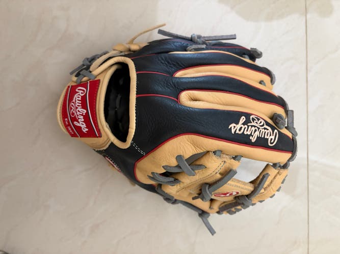 Rawlings RCS Series RH Baseball Glove 11.5" (New)
