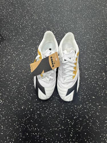 Used Diadora Soccer Indoor Shoes White Senior 7.5 11849-S000034494