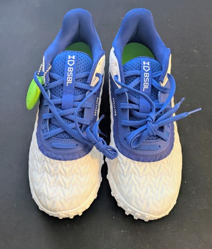 Under Armour Yard Turfs Royal Blue & White Baseball Shoe Size 9 NEW 3027448-101