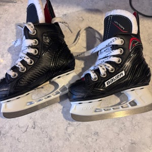Bauer Vapor Hockey Skates 6 (Used)