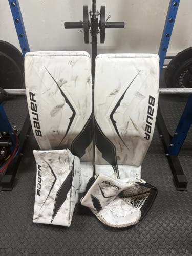 34" 2025 Bauer Flylite Regular Goalie Full Set (Used)