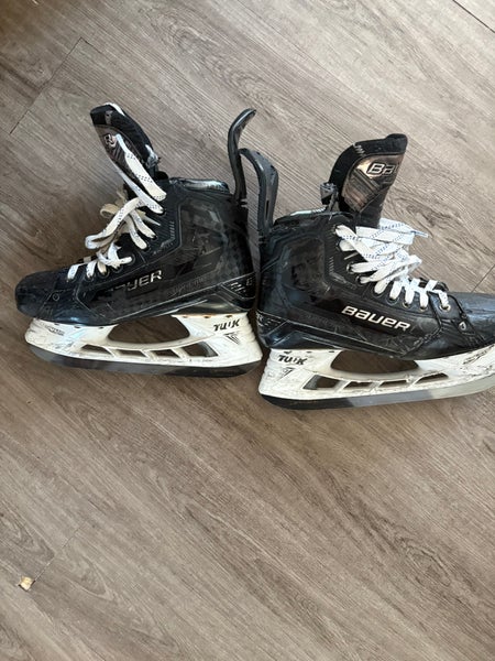 2022 Bauer Supreme Mach Hockey Skates 7.5 (Used)
