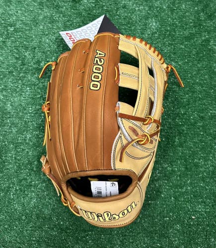 Wilson A2000 12.75" Classics 1777 Outfield Baseball Glove - Saddle Tan Blonde