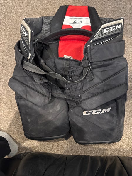Intermediate Small CCM E2.9 Goalie Pants