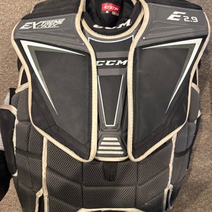 Int Large CCM EFlex 2.9 Goalie Chest Protector