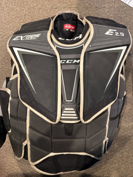 Int Large CCM EFlex 2.9 Goalie Chest Protector