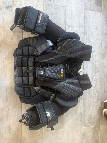 Large/Extra Large Brian's Sub Zero 3 Goalie Chest Protector (Used)