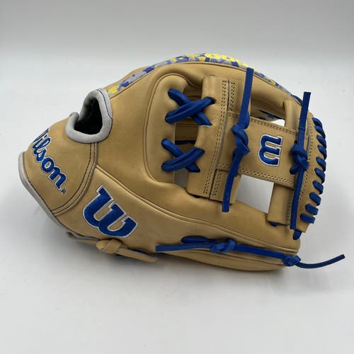 Wilson A2000 BWJ7 11.75 Infield Baseball Glove