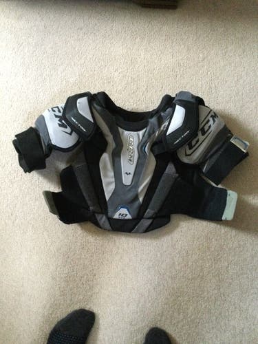 Ccm Vector Ovi10 shoulder pads