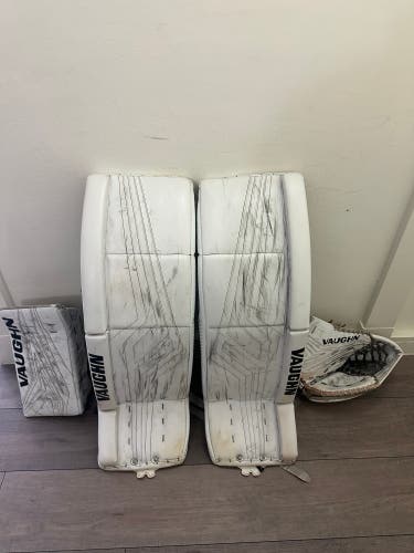 35+2 Vaughn Pro V Elite Pads + SLR3 Pro Gloves Set (Used)