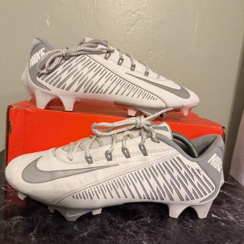 Men's 10 Nike Vapor Edge 360 VC Low Top Turf Cleats white