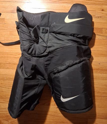 Senior Medium Nike black Hockey Pants (New)