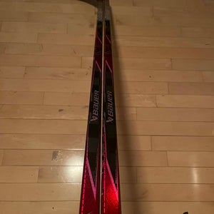 New 2 PACK Intermediate Bauer Red Proto2 P28 55 Flex Right Handed Hockey Sticks