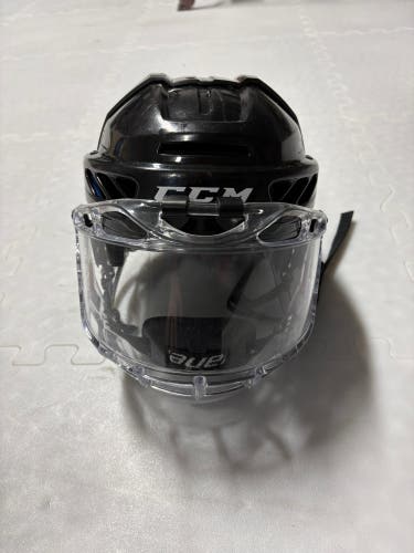 Junior CCM Fit Lite 30 w/ Bauer Concept 3 Bubble Shield (Used)