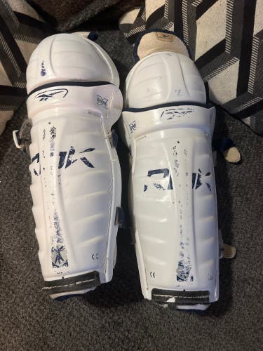 Senior Reebok 15" Shin Pads (Used)