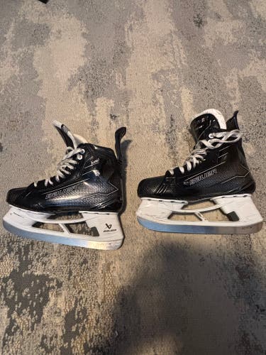 2024 Bauer Supreme M50 Pro Hockey Skates 8.5 (Used)