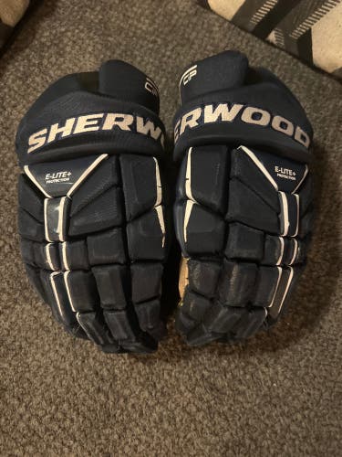 Sher-Wood Code III Gloves 14" (Used)