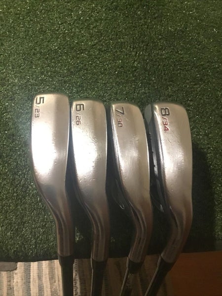 Cleveland Ladies Launcher UHX Utility Irons Set (5-8 Irons) Miyazaki 4L Graphite