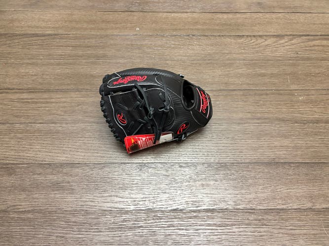 New Rawlings Heart of the Hide 11.75" Two Piece Web