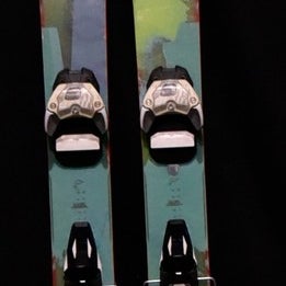 ATOMIC VANTAGE 95 W SKIS SIZE 154 CM WITH WARDEN BINDINGS