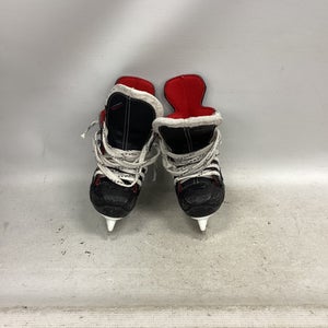Used Bauer VAPOR X300 Youth Hockey Skate Youth 09.0 11851-S000041296