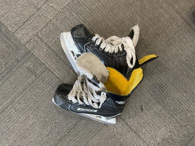 Used Bauer SUPREME 160 Youth Hockey Skate Youth 10.0 11614-S000227110