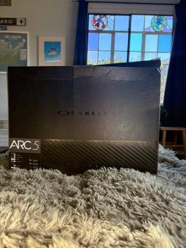 Unisex Large Oakley ARC5 Pro Helmet FIS Legal