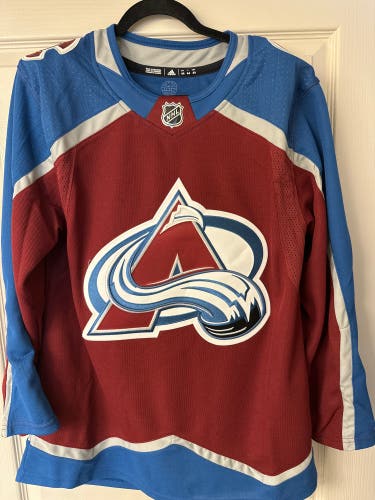 Colorado Avalanche - Home - Size 44 Men's Adidas Jersey