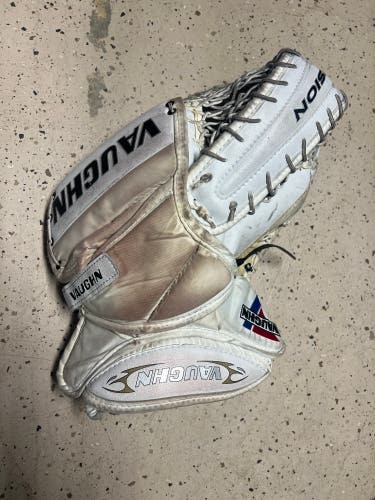 Vaughn Vision 5500 Regular (Used) Jr Catcher Glove
