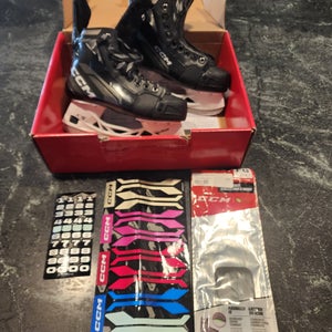 CCM Tacks Vector Hockey Skates Wide Width Size 3 (Used)