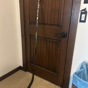 Junior Bauer Vapor Hyperlite 2 Right Handed Hockey Stick P92 50 Flex (Used)