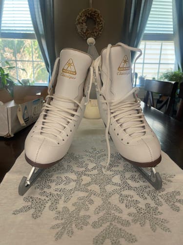 Jackson Ultima Figure Skates B Adult 6.5 (Used)