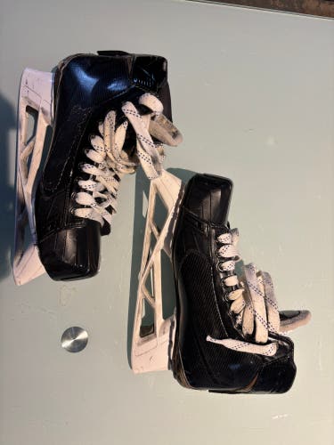 2018 Bauer Supreme S29 Hockey Goalie Skates Extra Wide Width 10.5 (Used)