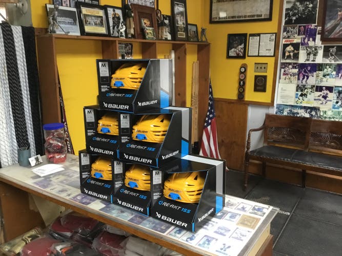 Small Bauer Re-Akt 150 Helmet (New)