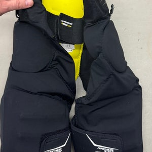 Men's Junior Large Bauer Supreme S190 Hockey Pants (Used)