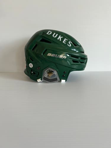 Used Green Medium Bauer Re-Akt 155 Helmet