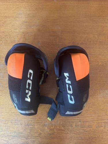 Senior Small CCM Tacks AS-V Pro Elbow Pads (Used)