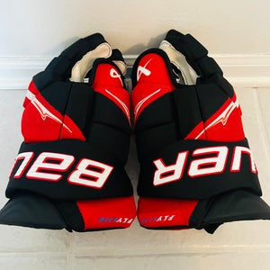 Bauer Flylite Gloves 2025 (New) Senior 14” Black/Red