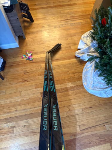 Senior Bauer Pulse Right Handed Hockey Stick P28 87 Flex (New)