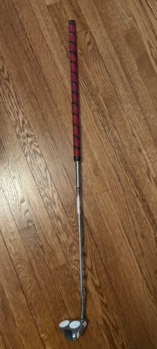 Black Men's Odyssey Right Handed Putter 44" (Used)