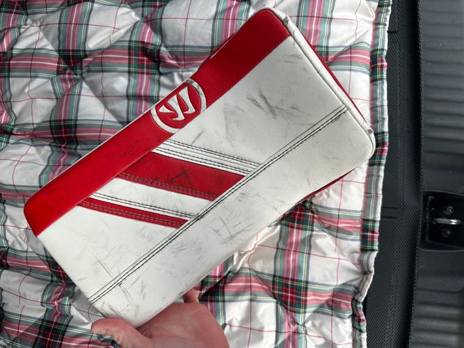 Intermediate Warrior Ritual G2 Goalie Gloves & Blockers Regular (Used)