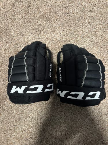 CCM Edge Gloves 9" (Used)