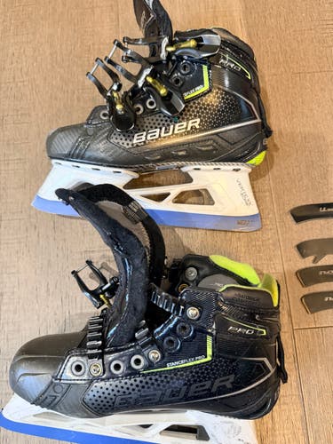 Bauer Pro Hockey Goalie Skates Regular Width Size 5 (Used)
