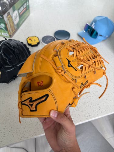 Mizuno Pro Issue pitchers Baseball Glove 12.25"