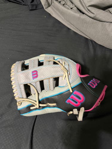 Wilson A2000 LH Baseball Glove 13" (Used)